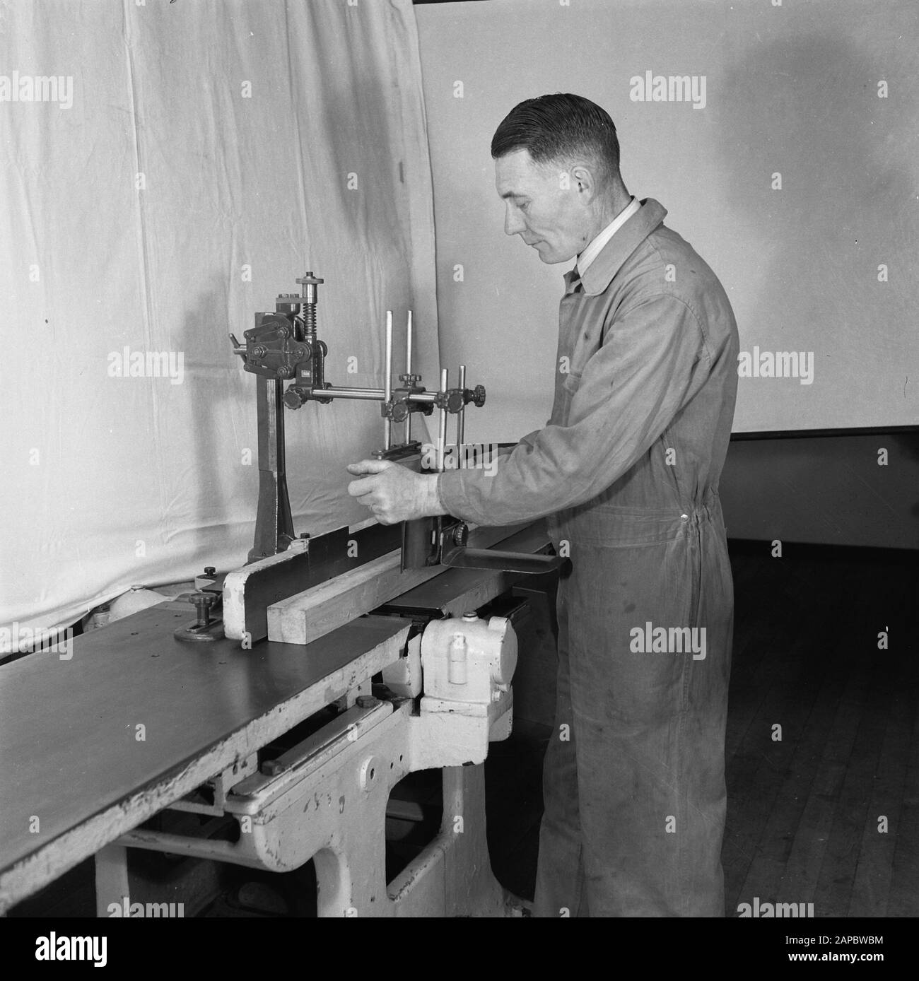 6x6 Reetouch. Foto per cliché no C 2216, utilizzato per il foglio IX, n. 49 fig.13, profilo di sicurezza banca Data: Parole Chiave non utilizzate: Protezioni, banche di profili Foto Stock