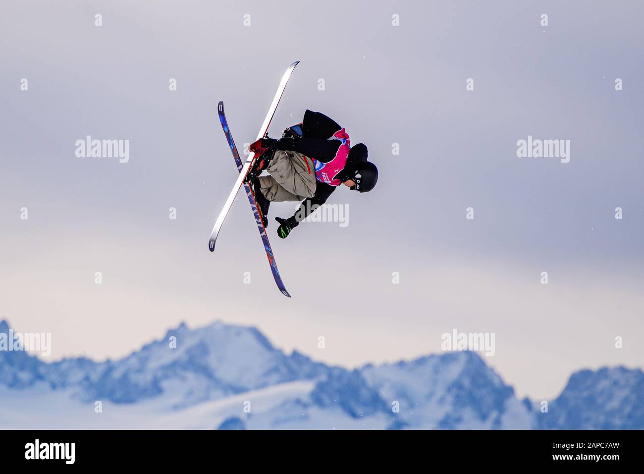 LOSANNA, SVIZZERA. 22th, gennaio 2020. Bacher Daniel (AUT) compete nel Freestyle Sci: Uomini Freeski Big Air concorsi durante i Giochi Olimpici Giovanili di Losanna 2020 a Leysin Park & Pipe mercoledì 22 gennaio 2020. LOSANNA, SVIZZERA. Credito: Taka G Wu/Alamy Live News Foto Stock