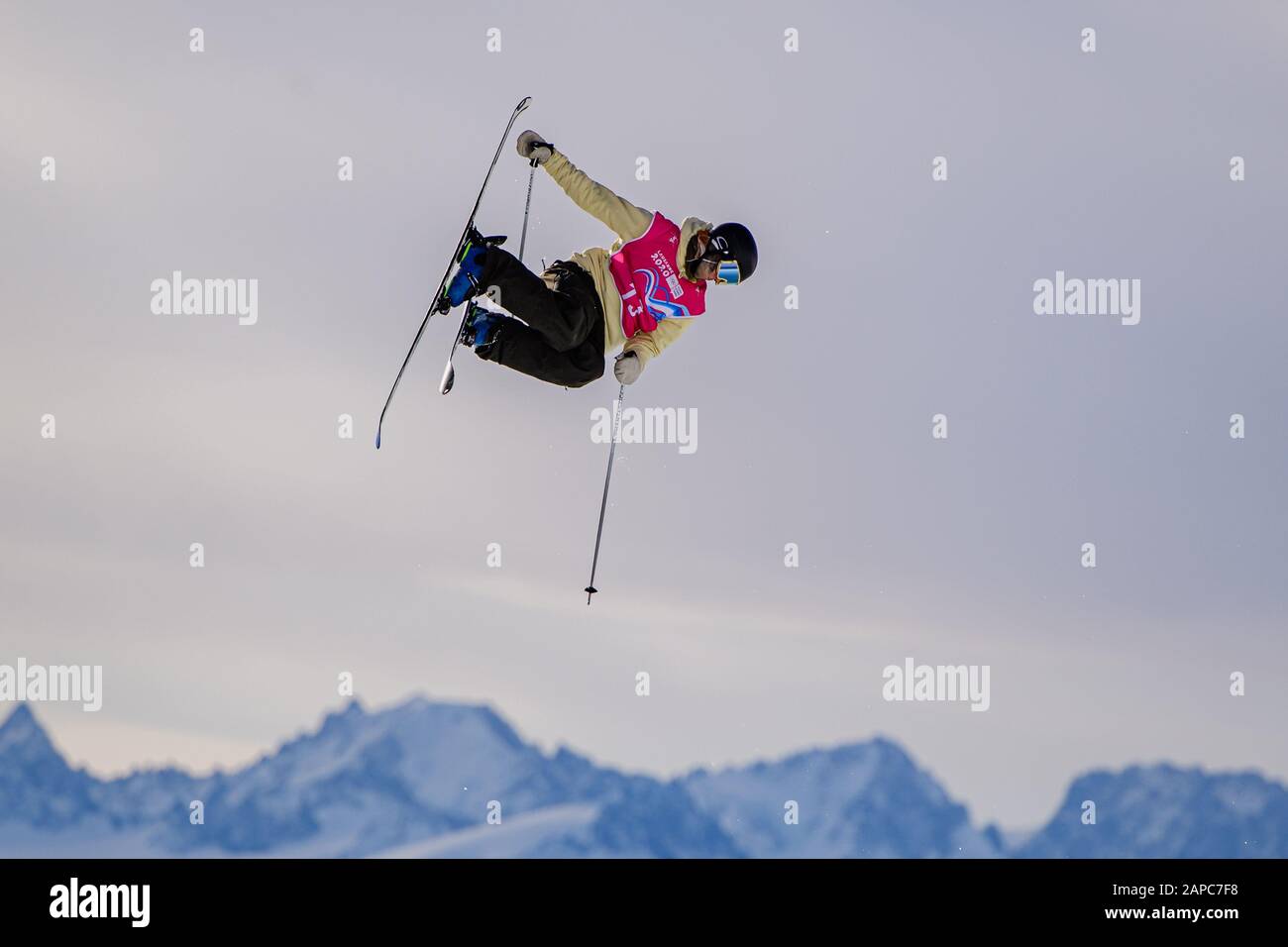 LOSANNA, SVIZZERA. 22th, gennaio 2020. SKAUG Tevje (NOR) compete nel Freestyle Skiing: Gare Freeski Big Air maschili durante i Giochi Olimpici Giovanili di Losanna 2020 a Leysin Park & Pipe mercoledì 22 gennaio 2020. LOSANNA, SVIZZERA. Credito: Taka G Wu/Alamy Live News Foto Stock