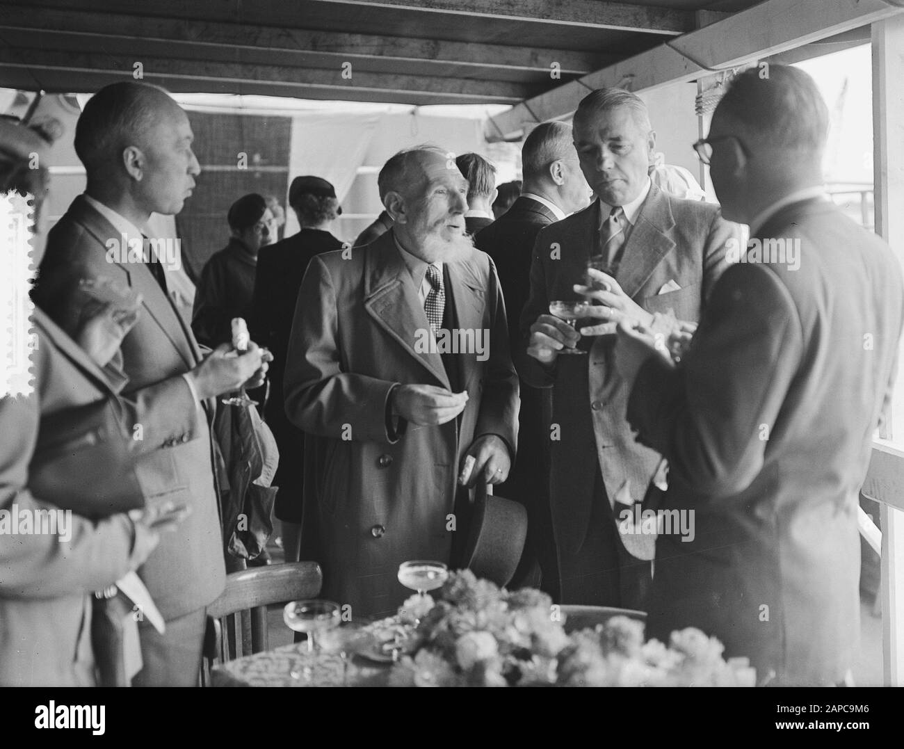 Amsterdam Droogdokme Tewaterlating Ville De Montreal Data: 25 Agosto 1954 Parole Chiave: Tewaterlatingen Nome Dell'Istituto: Droogdok Maatschappij Foto Stock