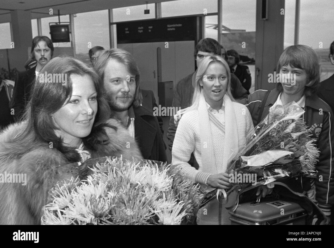 Gruppo pop svedese Abba nei Paesi Bassi; da sn Benny, Frida, Anna e Björn a Schiphol; Foto Stock