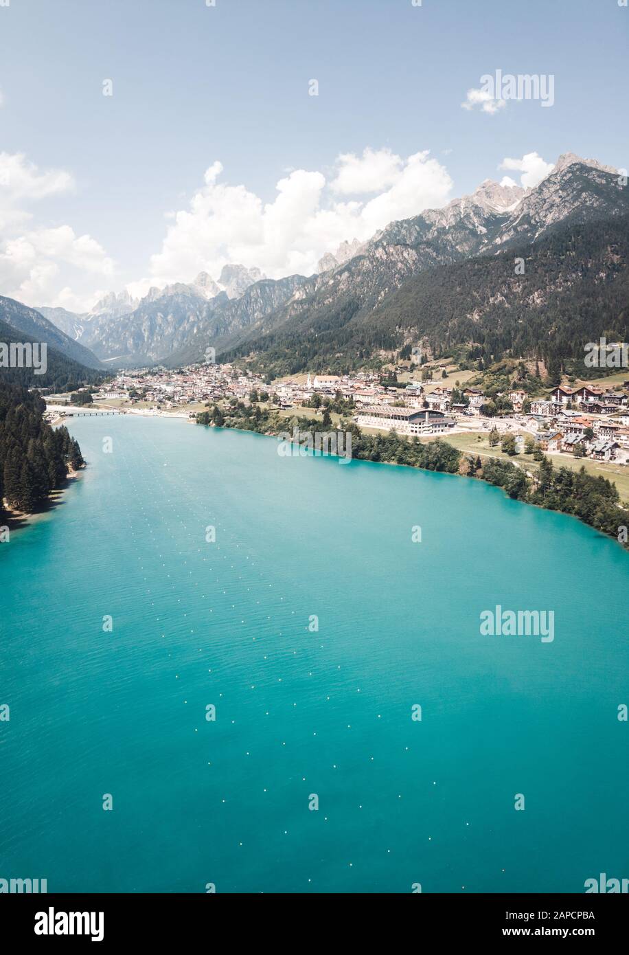 Panorama orizzontale del lago di santa caterina (Auronzosee) a Auronzo di Cadore Provinz Foto Stock