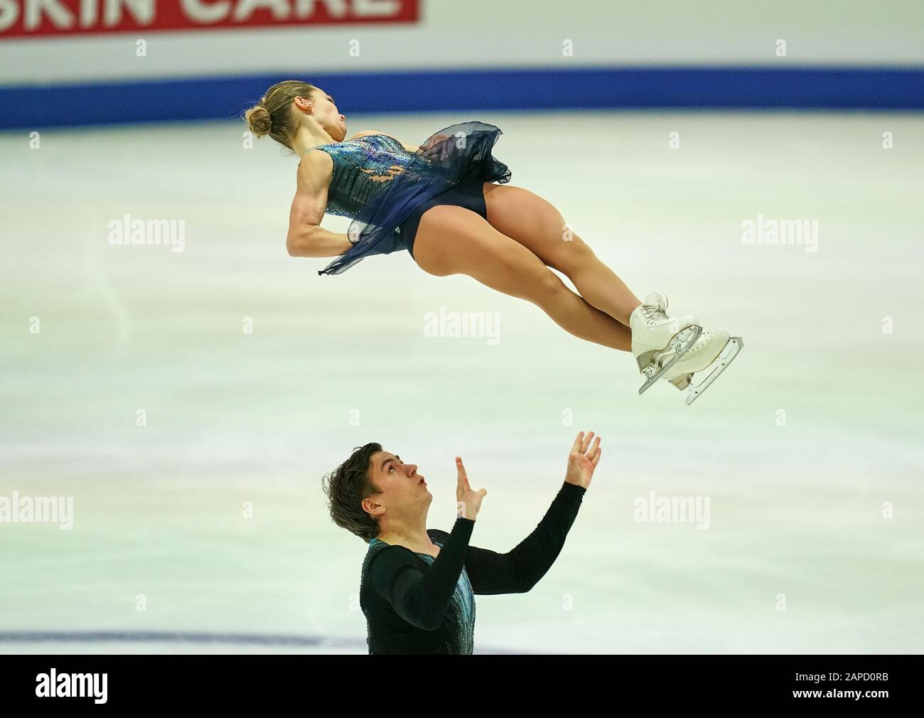 23 gennaio 2020: Daria Pavliuchenko e Denis Khodykin della Russia durante Il Programma Corto per coppie ai Campionati europei di pattinaggio ISU a Steiermarkhalle, Graz, Austria Foto Stock 23 gennaio 2020: Daria Pavliuchenko e Denis Khodykin della Russia durante Il Programma Corto per coppie ai Campionati europei di pattinaggio ISU a Steiermarkhalle, Graz, Austria Foto Stock