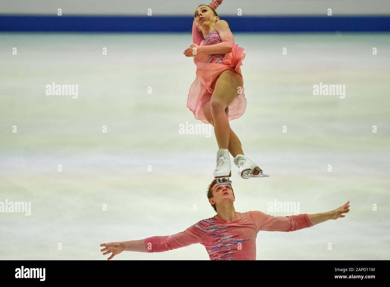 23 gennaio 2020: Aleksandra Boikova e Dmitrii Kozlovskii di Russia durante Il Programma Corto per le coppie ai Campionati europei di pattinaggio di figura ISU a Steiermarkhalle, Graz, Austria Foto Stock