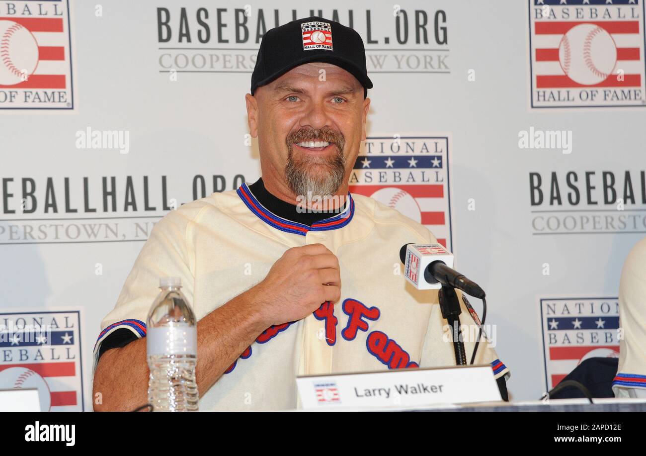 New York, Stati Uniti. 22nd Gen 2020. La nuova Hall of Fame degli scrittori di baseball elegge Larry Walker in una conferenza stampa tenutasi a New York il 22 gennaio 2020. Jeter ha ricevuto il 99,7 per cento dei voti, con una riduzione di un voto al di sotto di un'elezione unanime. Foto di George Napolitano/UPI Credit: UPI/Alamy Live News Foto Stock