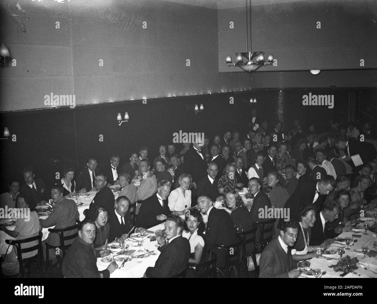 25th anniversario Scuola Superiore Di Rijks (RHBS) a Velsen Data: 14 settembre 1946 luogo: Noord-Holland, Velsen Parole Chiave: Anniversari, scuole Institutionname: RHBS Foto Stock