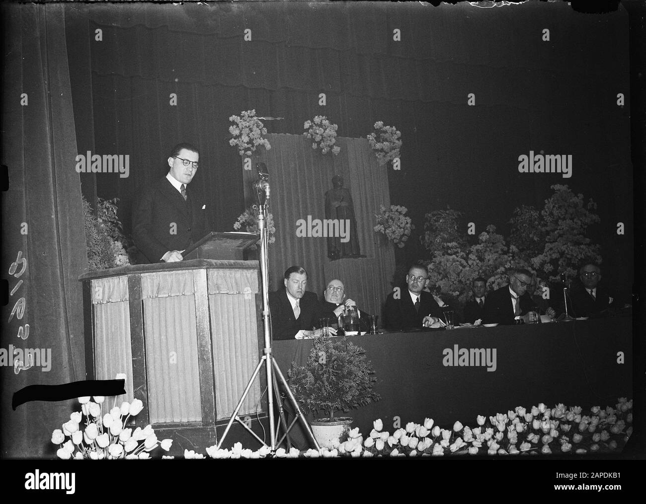 Riunione. Nota dell'oratore: Incontro cattolico considerando la presenza di un certo numero di sacerdoti Data: 17 maggio 1947 Parole Chiave: Incontri, relatori Foto Stock