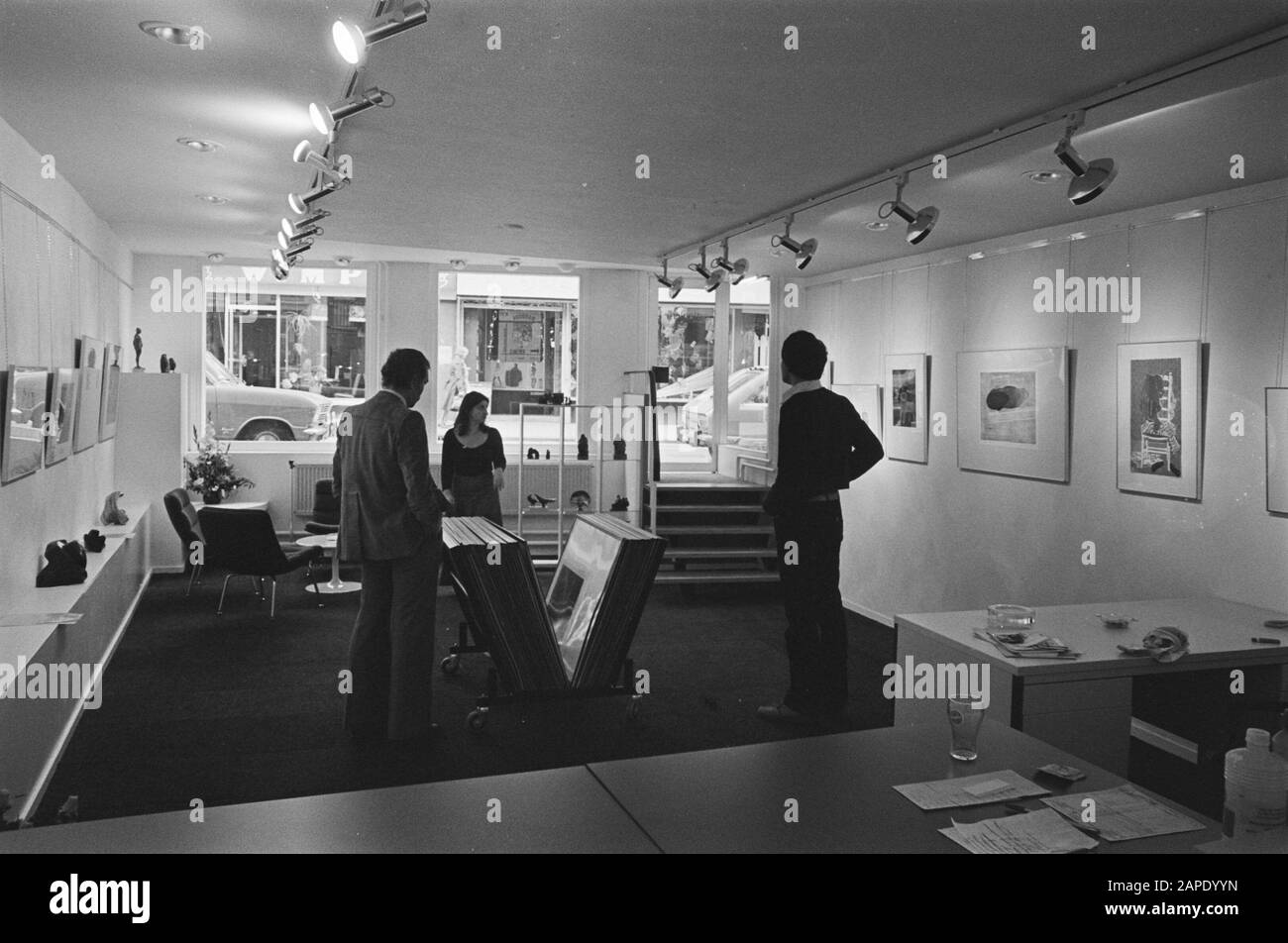 Artigalerie In Spuistraat Data: 16 Settembre 1977 Località: Amsterdam, Noord-Holland Parole Chiave: Galerieen Foto Stock