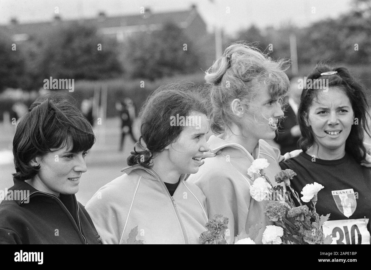 Atletica leggera, J. van Eyck Vos in azione Data: 15 agosto 1966 Parole Chiave: ALETICS Nome personale: J. van Eyck Vos Foto Stock