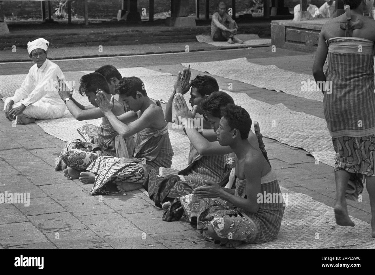 Bali (Indonesia), cerimonia al Tempio di Besakih (Bali) Data: 9 Settembre 1971 luogo: Bali, Indonesia, Indonesia Parole Chiave: Cerimonie, templi Foto Stock