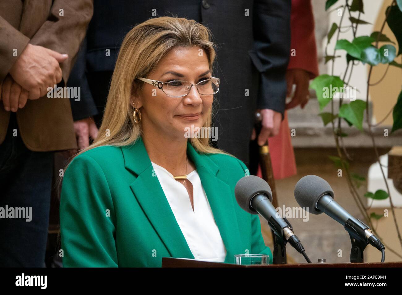 La Paz, Bolivia. 22nd gennaio 2020. il presidente provvisorio boliviano Jeanine Añez ha pronunciato un discorso in occasione dell'anniversario della ridenominazione della Repubblica di Bolivia come Stato plurinazionale della Bolivia, fatto dal governo dell'ex presidente Evo Morales. Radoslaw Czajkowski/ Alamy Live News Foto Stock