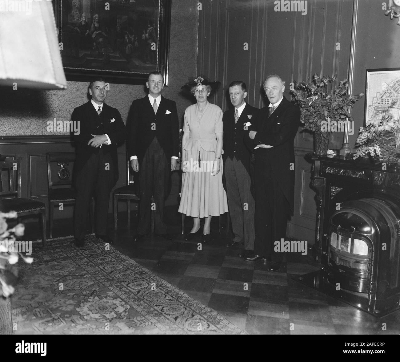 250 anniversario R.K. Ragazzi 'Sweeshuis Amsterdam Data: 4 Luglio 1948 Località: Amsterdam, Noord-Holland Foto Stock 250 anniversario R.K. Ragazzi 'Sweeshuis Amsterdam Data: 4 Luglio 1948 Località: Amsterdam, Noord-Holland Foto Stock