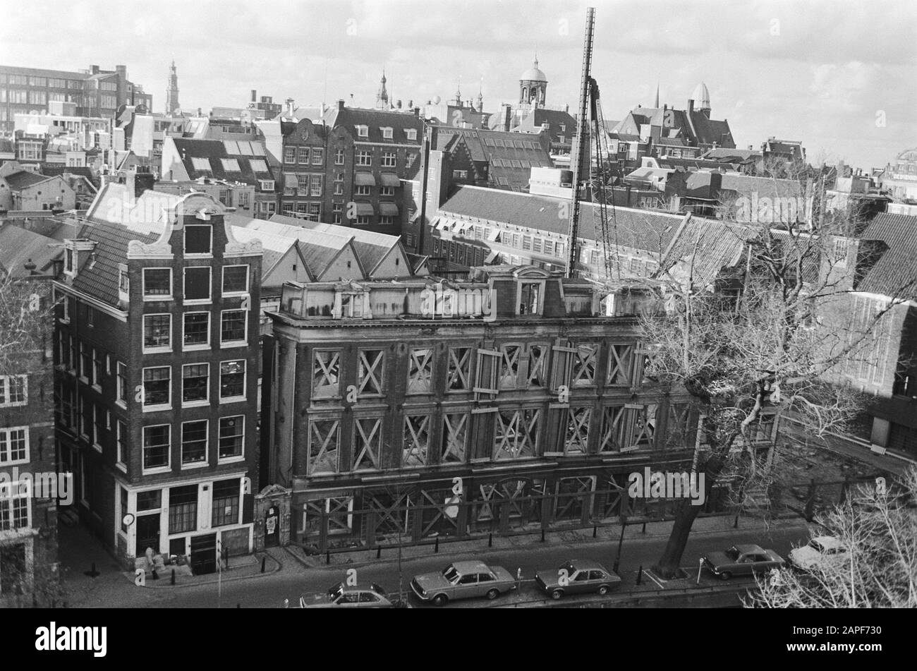 Costruzione Centro Belga per la Cultura Olandese al Nes di Amsterdam, commissionato Ufficio informazioni; visto dal municipio Data: 20 Novembre 1978 Località: Amsterdam, Noord-Holland Foto Stock