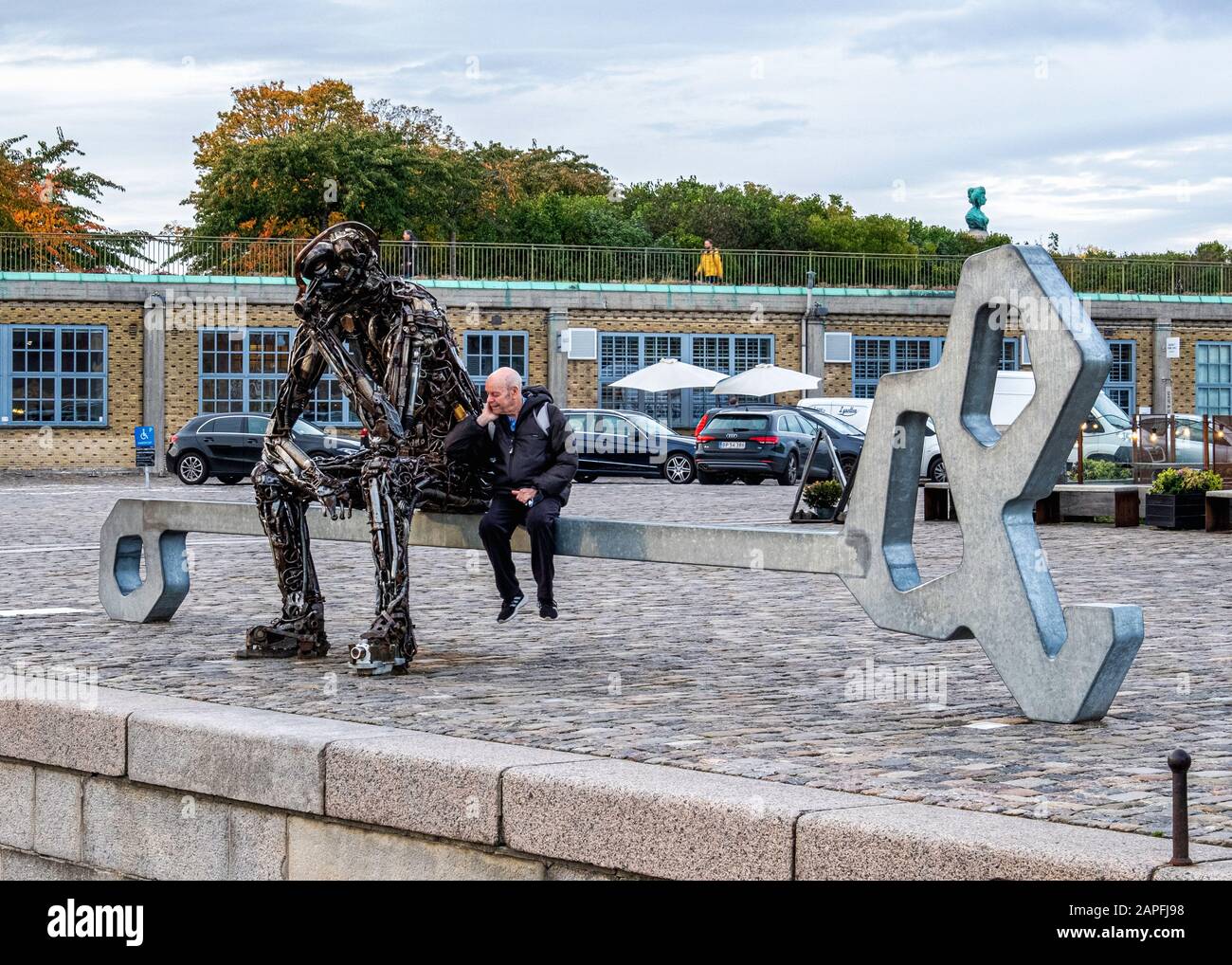 La scultura globale Visonary realizzata con metallo di scarto da THEZINKER, Kim Michael incoraggia la condivisione di idee, obiettivi e visoni, Copenhagen, Danimarca Foto Stock