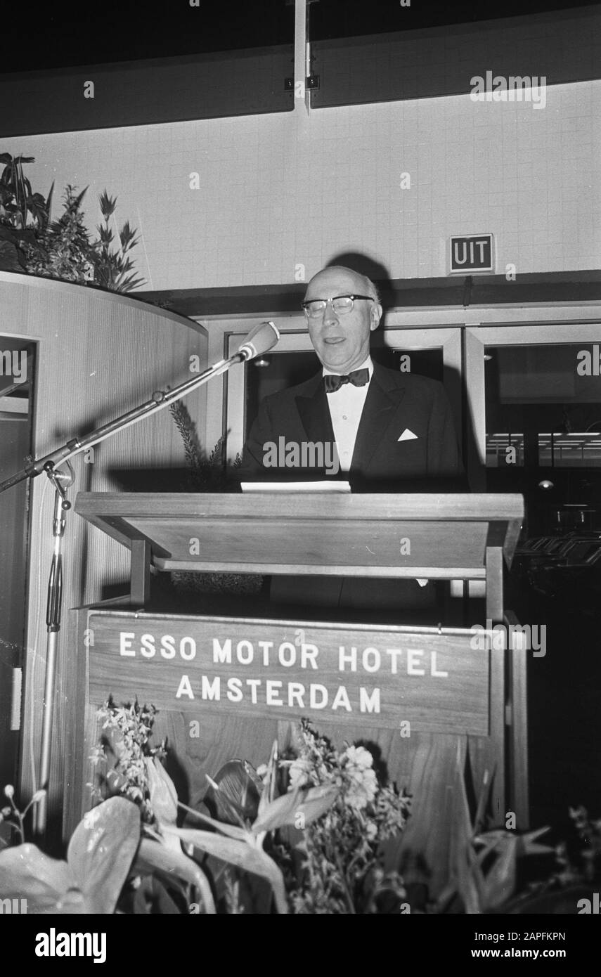 Sindaco dr. I. Samkalden ha aperto esso Motor Hotel, Amsterdam sindaco Samkalden Data: 26 Febbraio 1969 posizione: Amsterdam, Noord-Holland Parole Chiave: Sindaci, alberghi Nome istituto: Esso Foto Stock