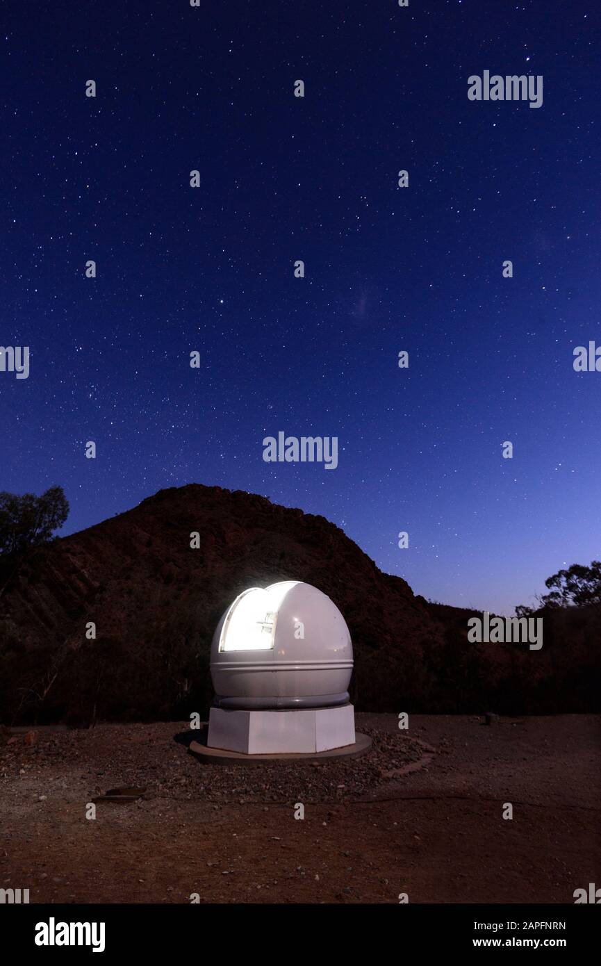 Osservatorio di notte presso l'Arkaroola Wilderness Sanctuary, Australia Meridionale, Australia Foto Stock