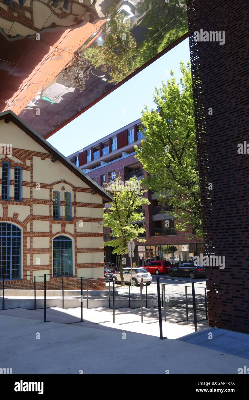 Cracovia. Cracovia. Polonia. CRICOTEKA, Centro di documentazione dell'Arte di Tadeusz Kantor, costruisce su un'ex centrale elettrica. Foto Stock