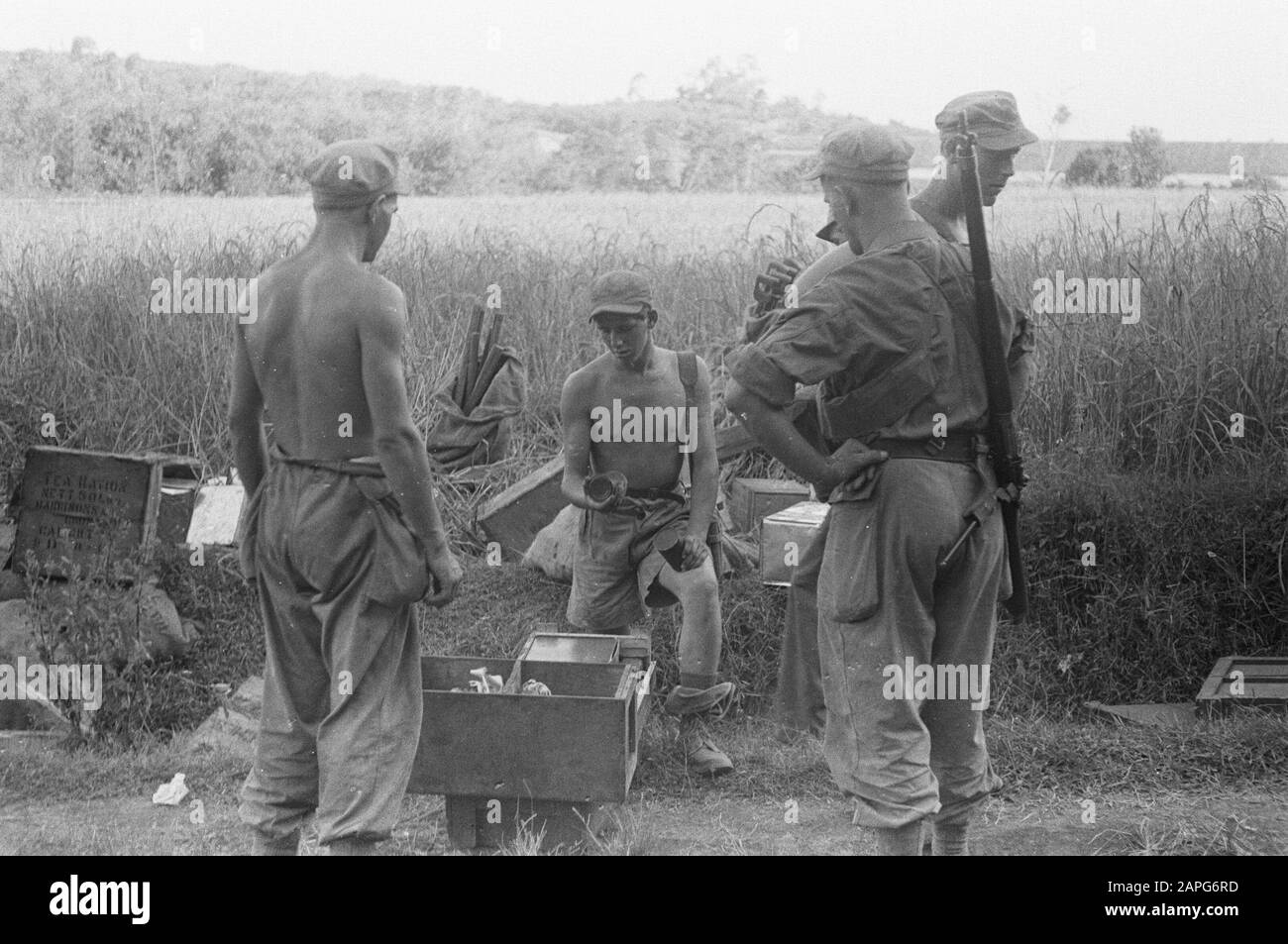 Tjileungsir Descrizione: Cileungsir Data: 19 Luglio 1946 Luogo: Cileungsir, Indonesia, Java, Indie Orientali Olandesi Foto Stock