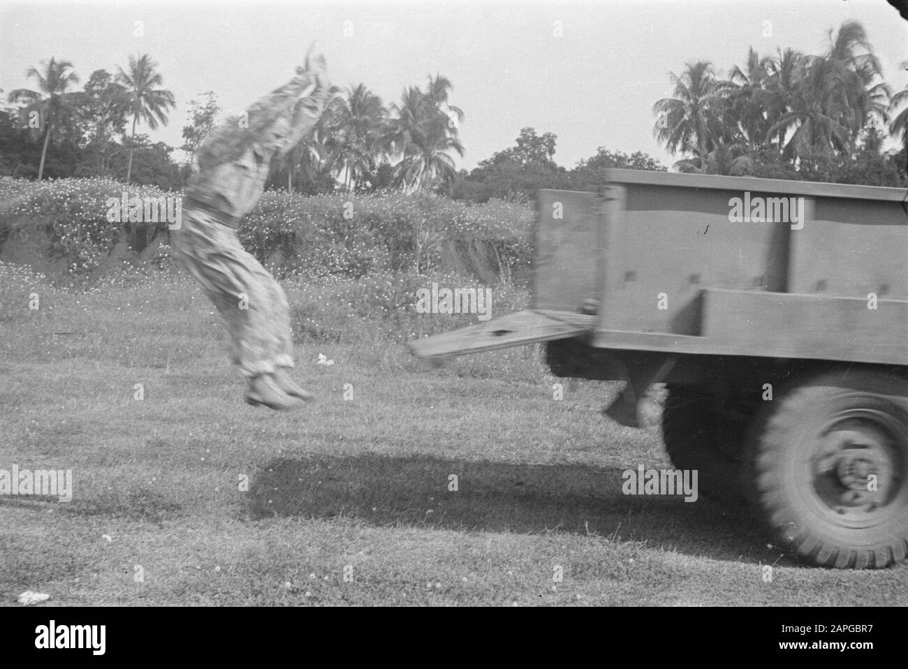 Sport Exercises Depot Special Troops Descrizione: Collezione Photo Collection Service For Army Contatti Indonesia, Numero Di Fotoni 241-4-4 Data: 1947/06/01 Luogo: Indonesia, Olandese- India Foto Stock