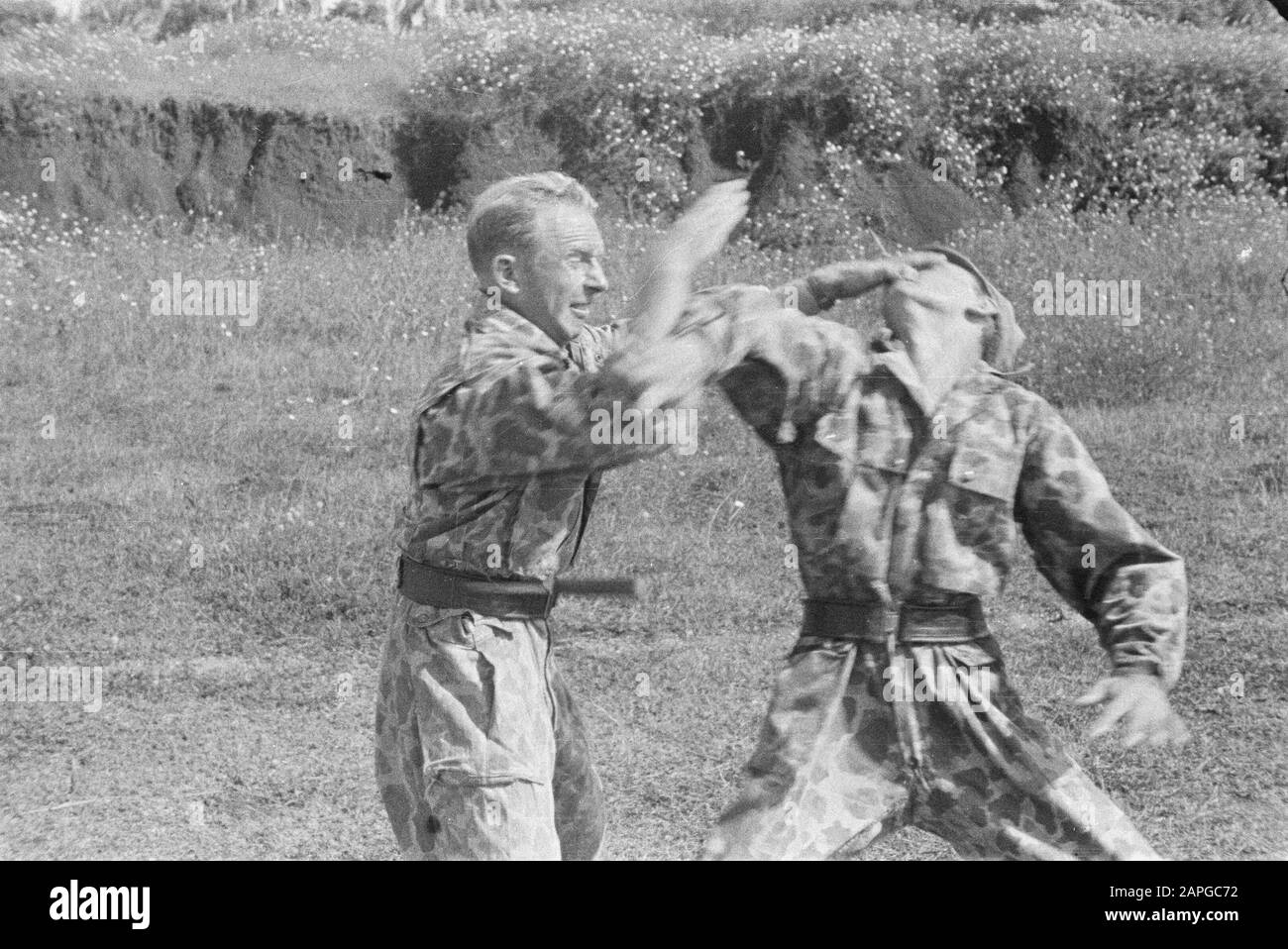 Sport Exercises Depot Special Troops Descrizione: Collezione Photo Collection Service For Army Contatti Indonesia, Numero Di Fotoni 244-2-6 Data: 1947/06/01 Luogo: Indonesia, Olandese- India Foto Stock