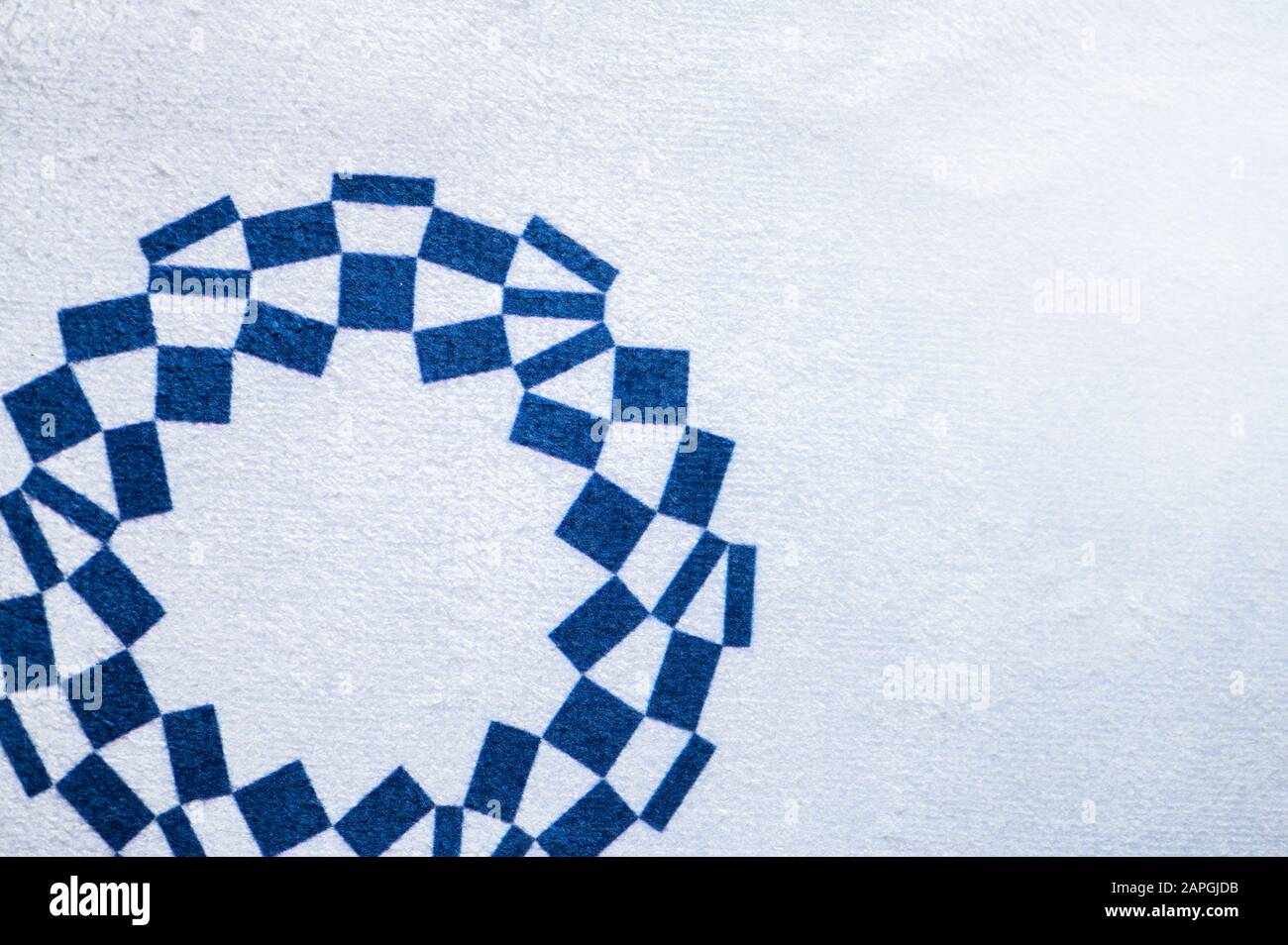 TOKYO, GIAPPONE, gennaio. 20. 2020: quadrato geometrico astratto concetto Giappone Tokyo Olimpiadi 2020 con sfondo bianco spazio di modifica Foto Stock