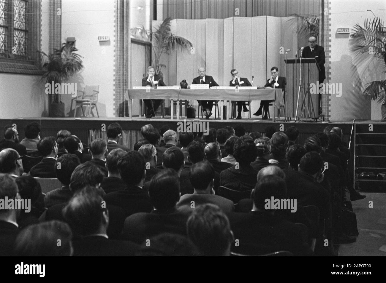 Congres Christen Radicalen a Scheveningen Data: 10 novembre 1967 Località: Scheveningen, Zuid-Holland Parole Chiave: Congressi, politica, partiti politici Foto Stock