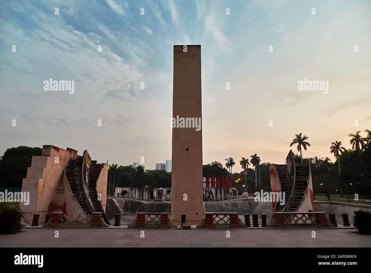Osservatorio storico, Jantar Mantar, New Delhi, India Foto Stock