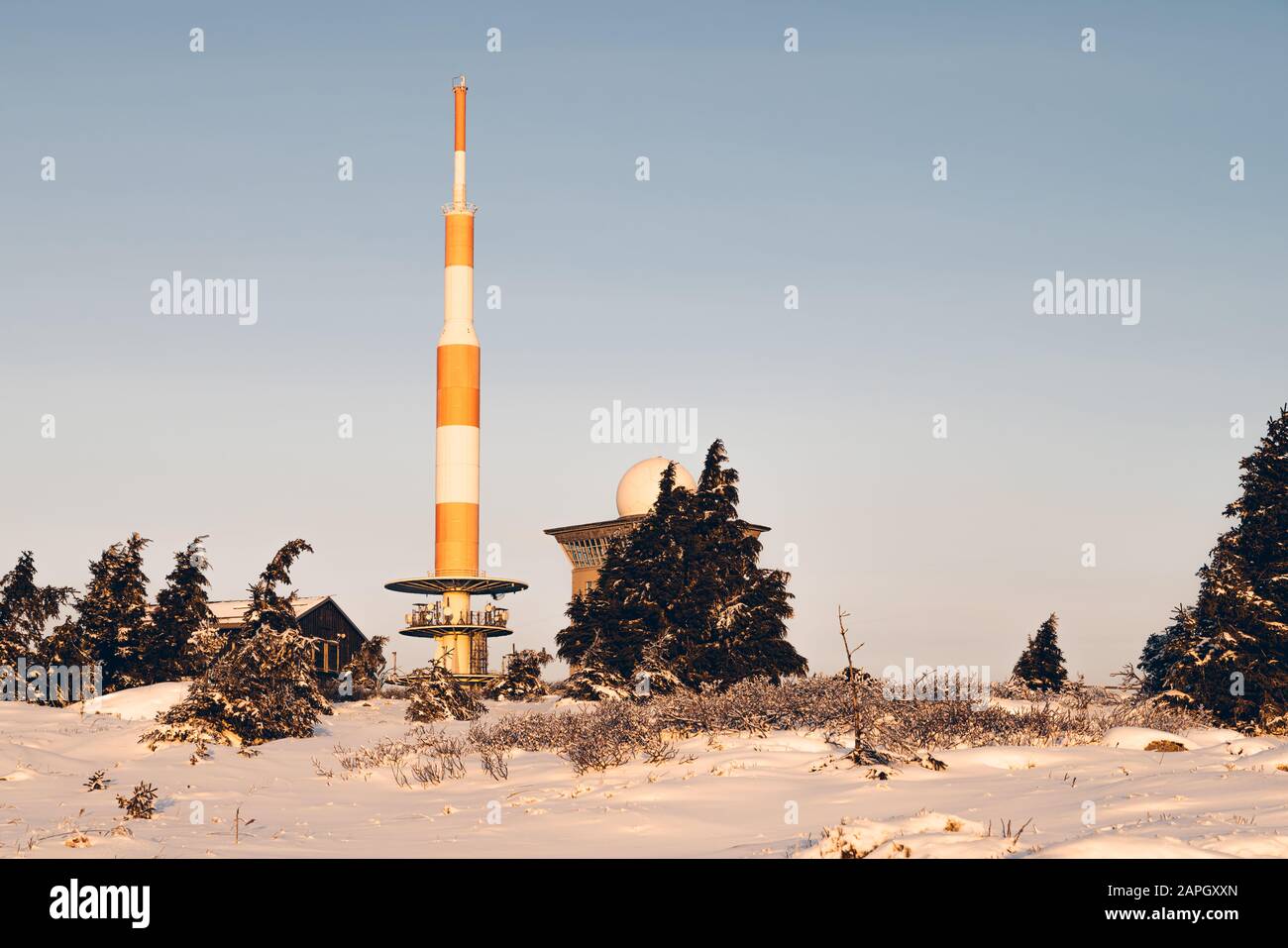 L'antenna Brocken nella luce del mattino presto Foto Stock