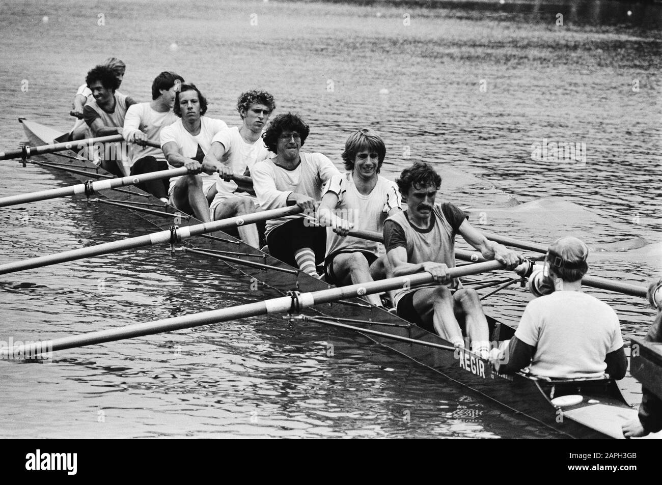 National Rowing Championships 1979 at the Bobbaan Descrizione: Ladies double Willem III, Hunze, Okeanos, de Laak, Ric Data: 22 luglio 1979 posizione: Amsterdam, Noord-Holland Parole Chiave: Barche, canottaggio, sport, donne Foto Stock