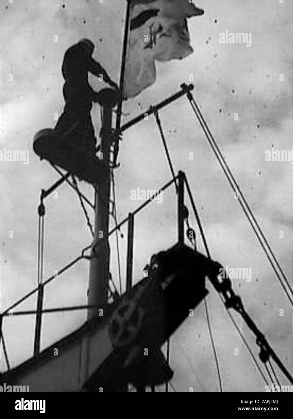 Mn [Merchant Navy]/Anefo London Series Descrizione: La bandiera va in cima. Tutto è pronto a vela Annotazione: Foto o negativo mancante Data: Novembre 1944 Parole Chiave: Marina mercantile, marina, navi, seconda guerra mondiale, bandiere Foto Stock