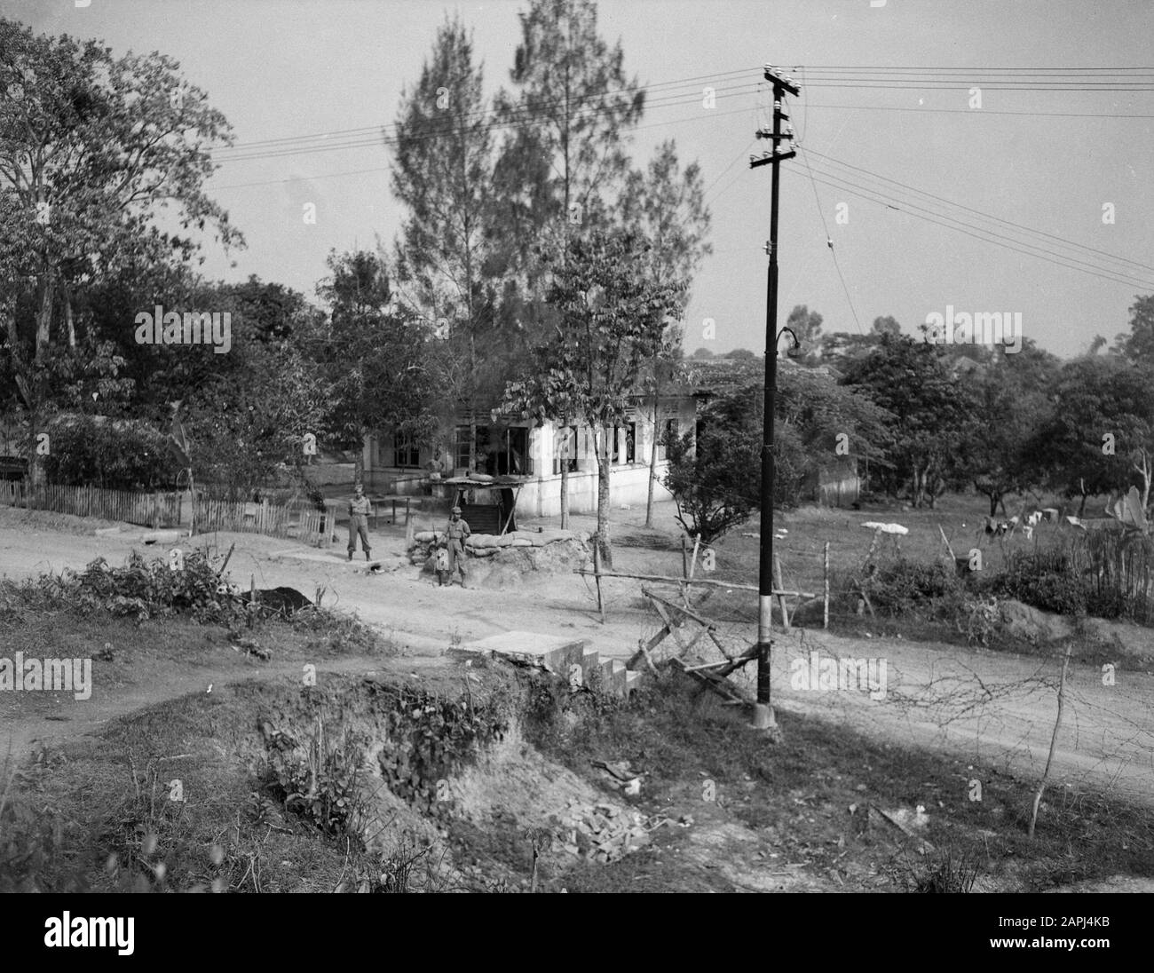 Viaggio in mare della Y-Brigade con la Boissevain da Bali a Palembangs (Sumatra) serie 2nd Descrizione: La Y-Brigade inizia un nuovo compito. L'ingresso della zona olandese a PalembangDate: 29 ottobre 1946 Ubicazione: Indonesia, Indie Orientali Olandesi, Palembangs, Sumatra Foto Stock