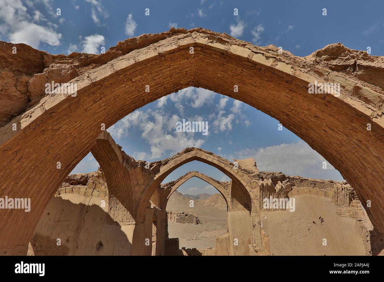 Resti di templi e insediamenti zoroastriani a Yazd, Iran Foto Stock