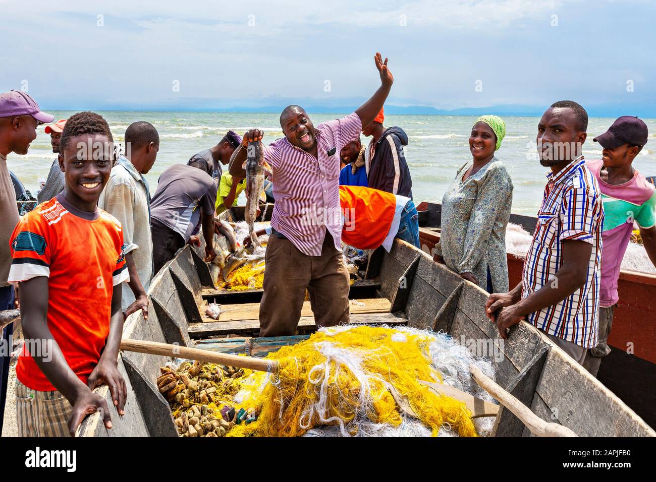 Pescatori al lago George, Uganda Foto Stock