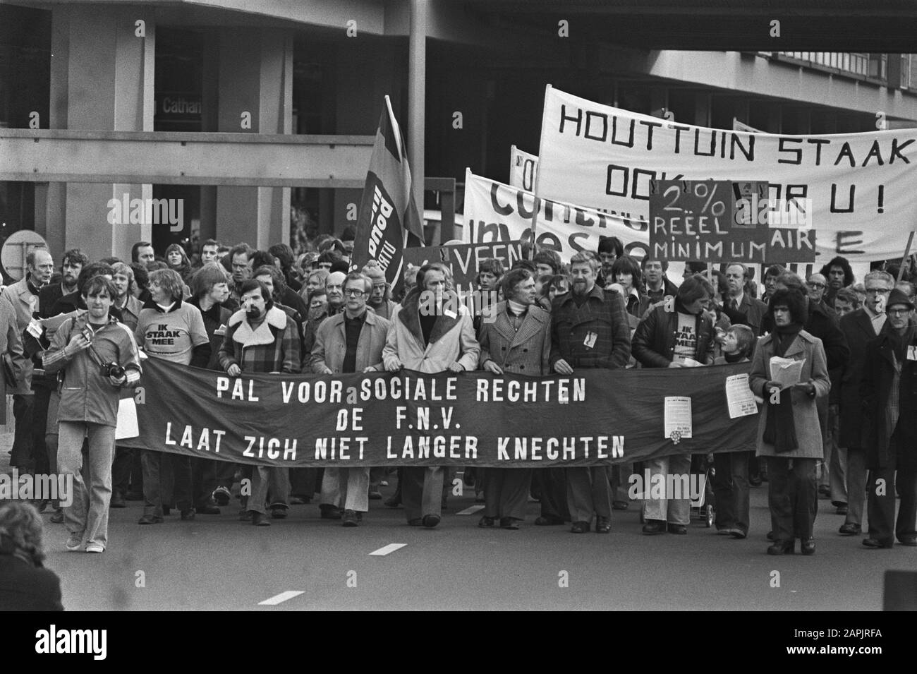 Dimostrazione per migliori condizioni di lavoro a Utrecht; panoramica Data: 16 febbraio 1977 luogo: Utrecht Parole Chiave: Dimostrazioni Foto Stock