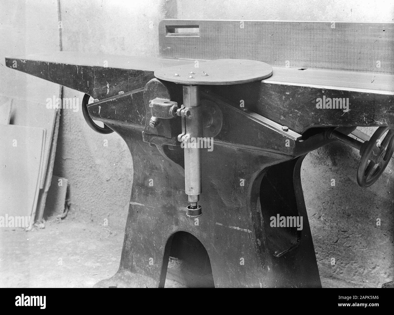 10x15 Vecchio piano banca sicurezza Data: Parole Chiave non coordinate: Protezioni, banchi piatti Foto Stock