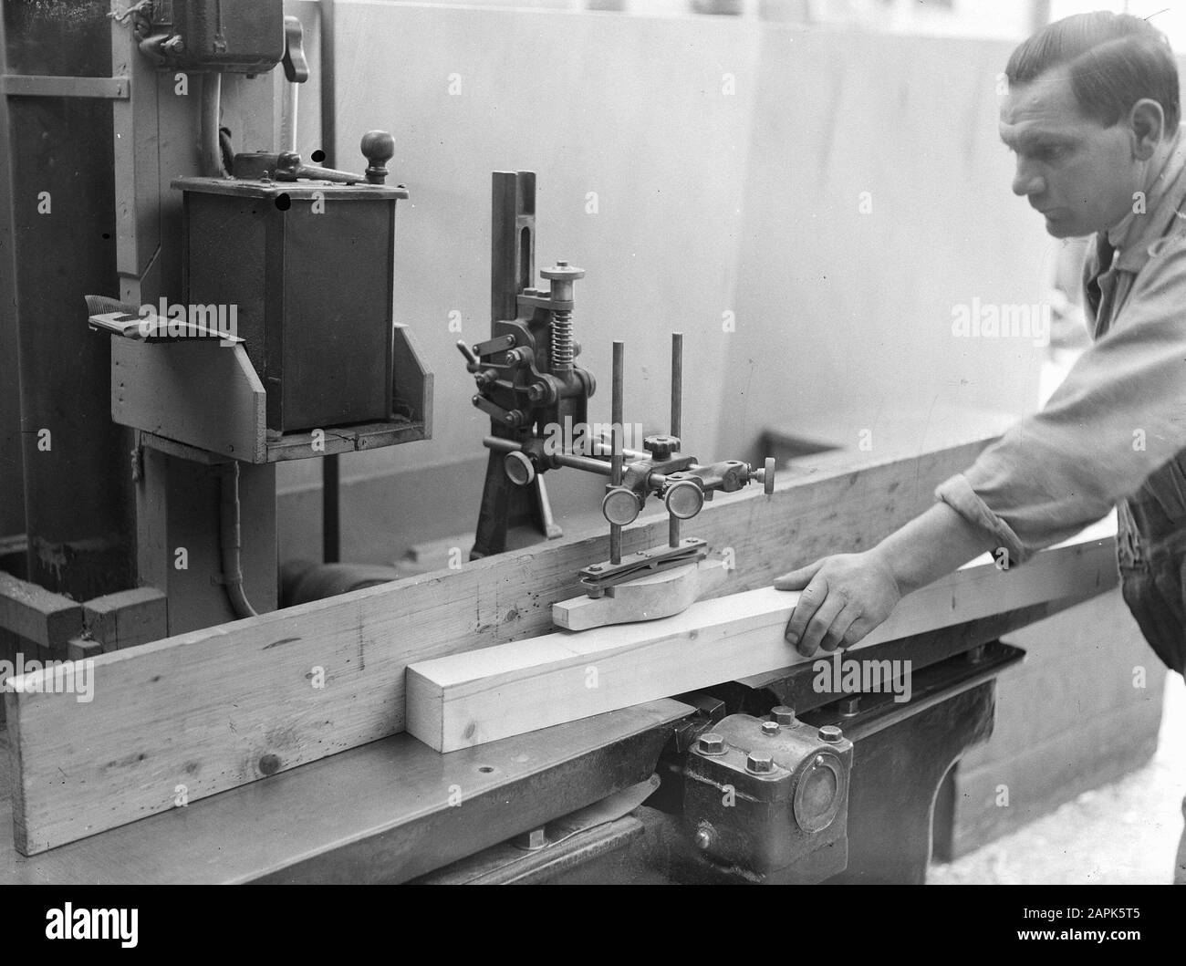 Profilo 9x12 Zw. Sicurezza bancaria Data: Parole Chiave non utilizzate: Protezioni, banche di profili Foto Stock