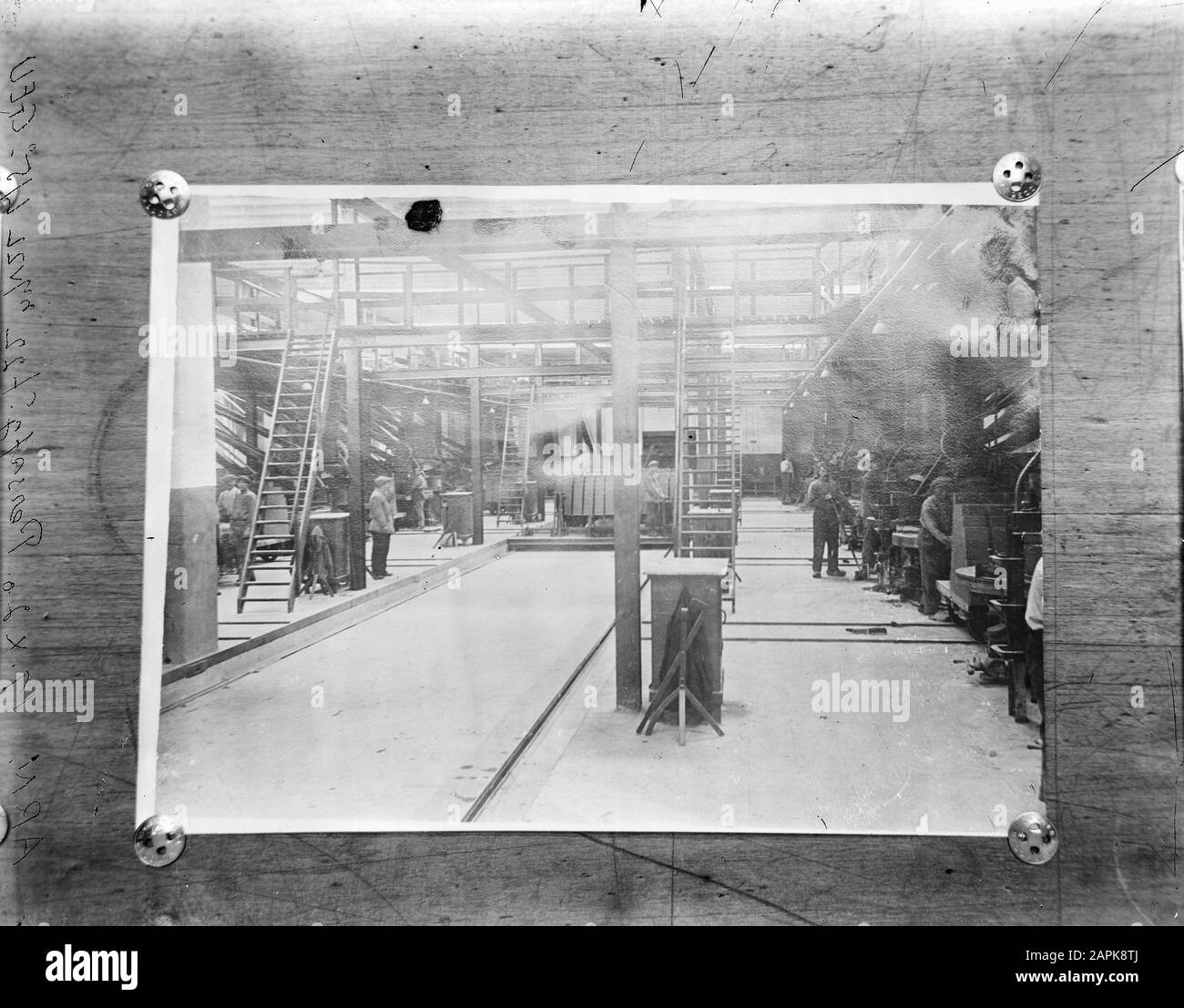 9x12 Arnoud Arnoud a Hillegom (sala stampa) Data: Undate luogo: Hillegom Parole Chiave: Pietre artificiali, fabbriche di pietra Foto Stock