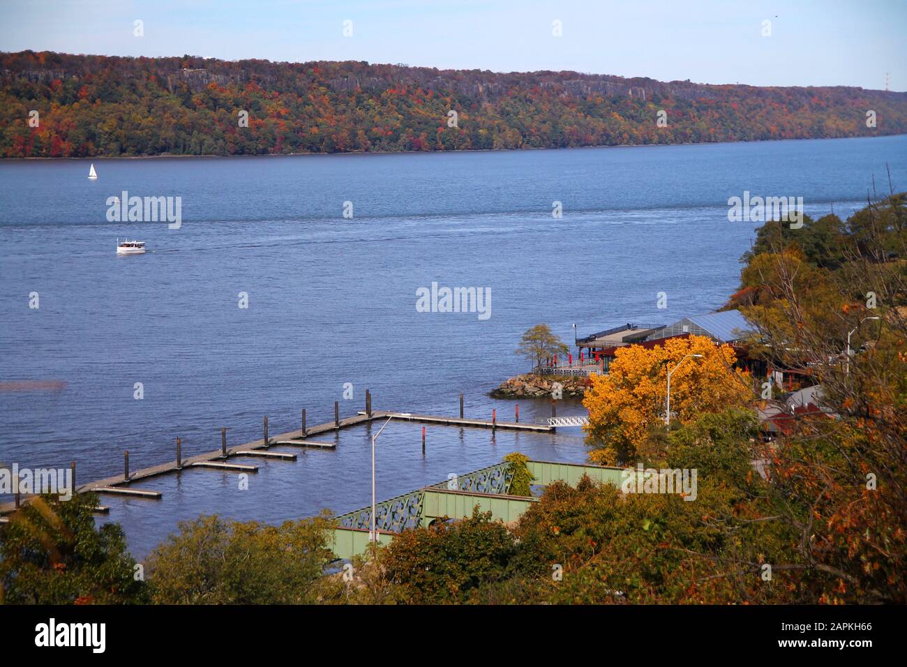 La bellezza del fiume Hudson nella stagione fogliame Foto Stock
