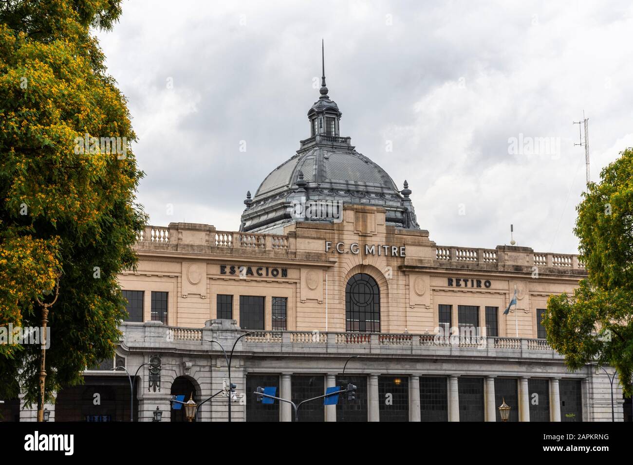 Grande e vecchio terminal ferroviario della Stazione Centrale a Retiro, Buenos Aires, Argentina Foto Stock