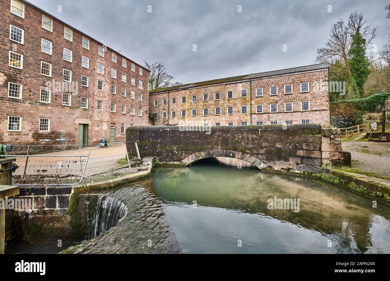 I mulini ad acqua a rotazione in cotone Cromford, il primo complesso di mulini di Sir Richard Arkwright, luogo di nascita del sistema di produzione, e un Heritag mondiale dell'UNESCO Foto Stock