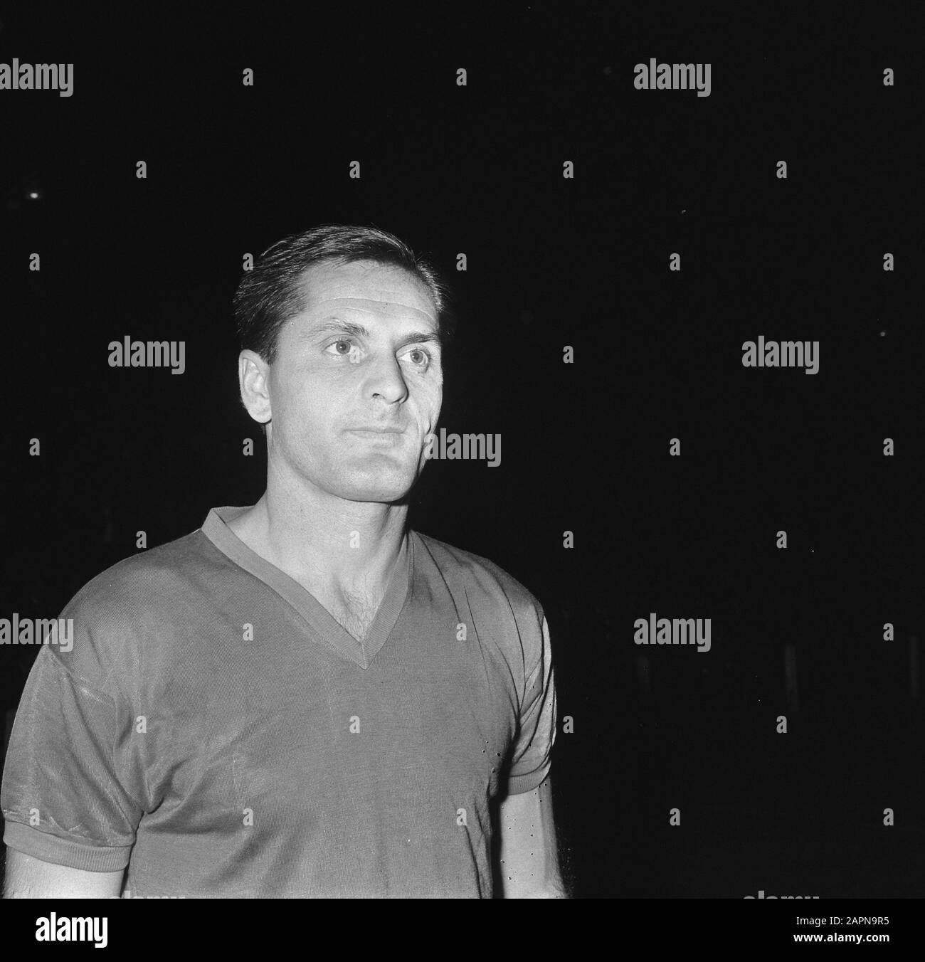 Giocatori Standard Liege, Naumovic (Head) Data: 16 Settembre 1965 Parole Chiave: Giocatori, sport, calcio Istituto Nome: Standard Liege Foto Stock Giocatori Standard Liege, Naumovic (Head) Data: 16 Settembre 1965 Parole Chiave: Giocatori, sport, calcio Istituto Nome: Standard Liege Foto Stock