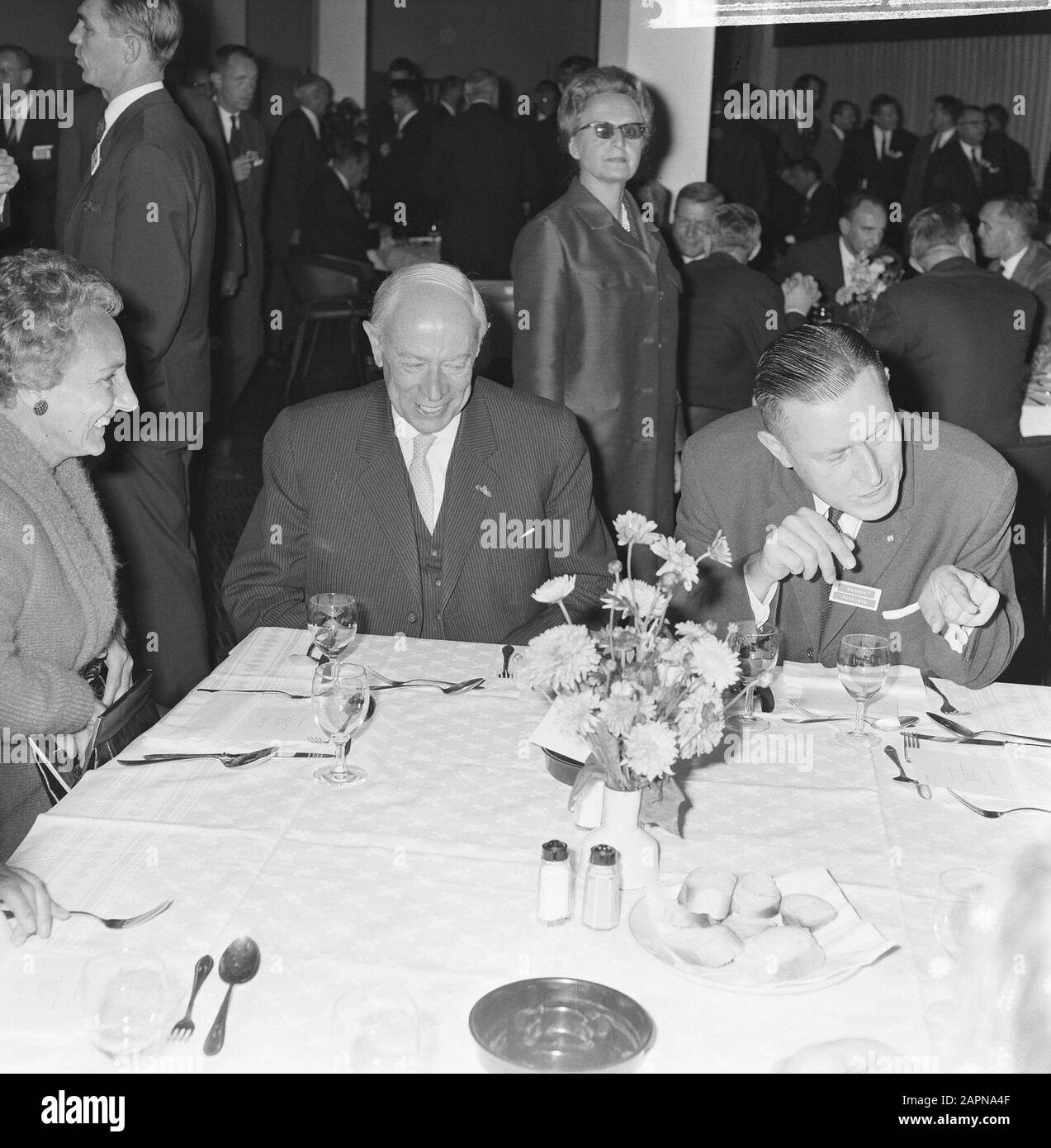 Assegnazione Rijkspostspaarbank Data: 30 Settembre 1965 Parole Chiave: Banche Nome Istituto: Rijkspostspaarbank Foto Stock