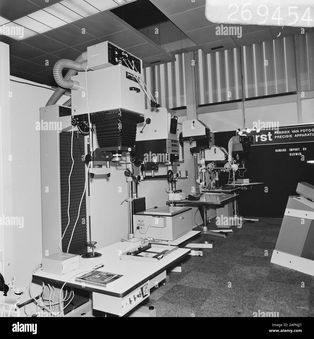 Vakbeurs Profoto in the Jaarbeurs in Utrecht un ingrandimento di Durst Data: 16 gennaio 1974 luogo: Utrecht, Utrecht (Prov.) Parole Chiave: Fiere, fotografia Nome personale: Durst Foto Stock