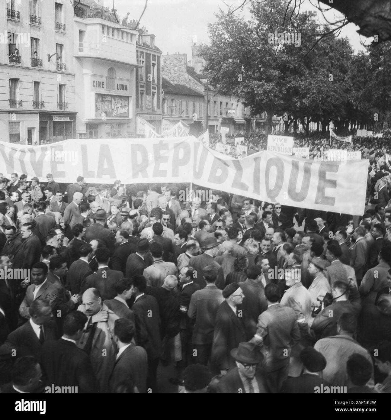 Difficoltà politiche a Parigi Data: 28 maggio 1958 luogo: Francia, Parigi Parole Chiave: Dimostrazioni Foto Stock