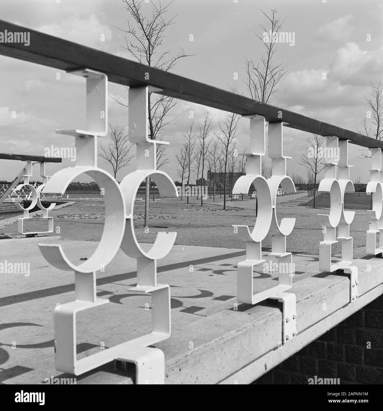 Cityparks, construction, goorecht, Hoogezand Date: April 1973 Location: Hoogezand Keywords: Construction, city parks Nome personale: Goorecht Foto Stock