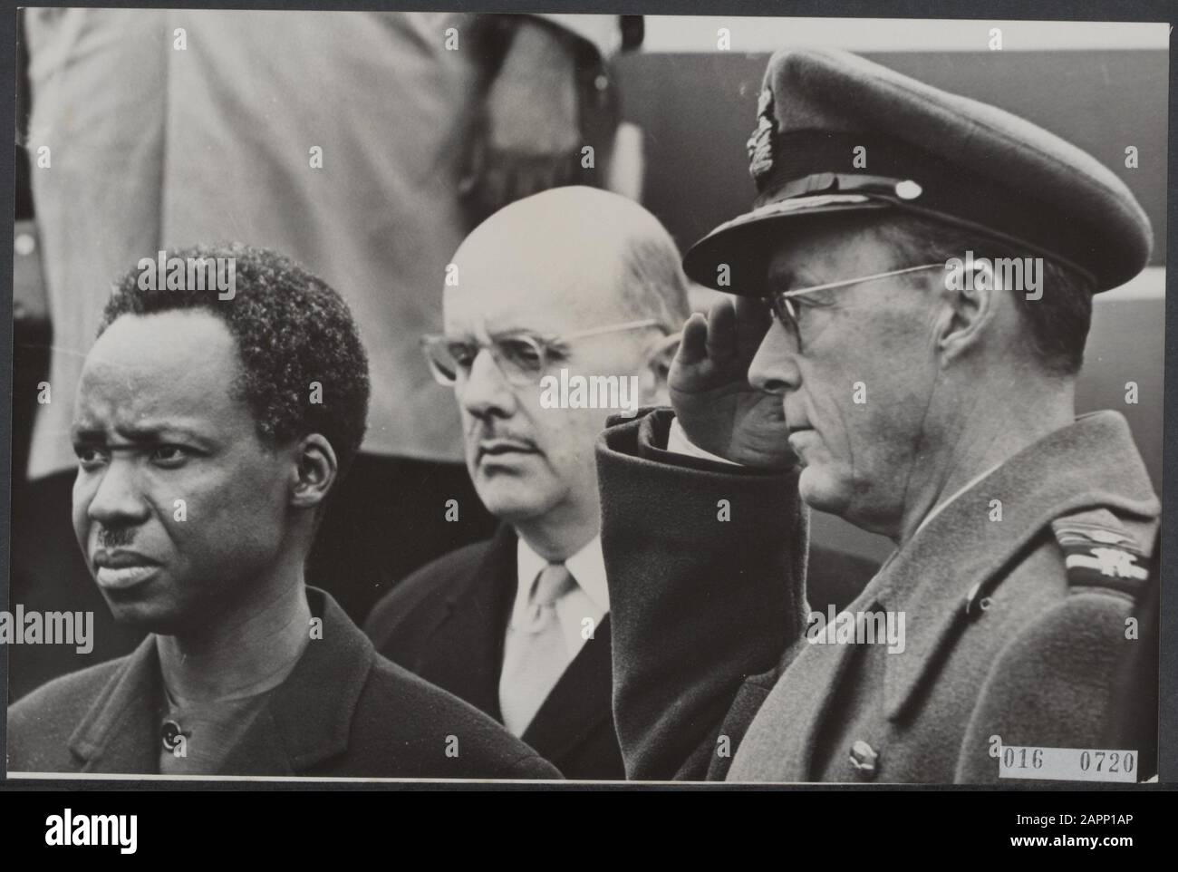 Casa reale, principi, visite di Stato, presidenti, Utrecht Data: 21 aprile 1965 Località: Soesterberg, Tanzania, Utrecht Parole Chiave: Casa reale, presidenti, principi, visite di Stato Nome personale: Bernhard (principe olandese), Nyerere, Julius Foto Stock