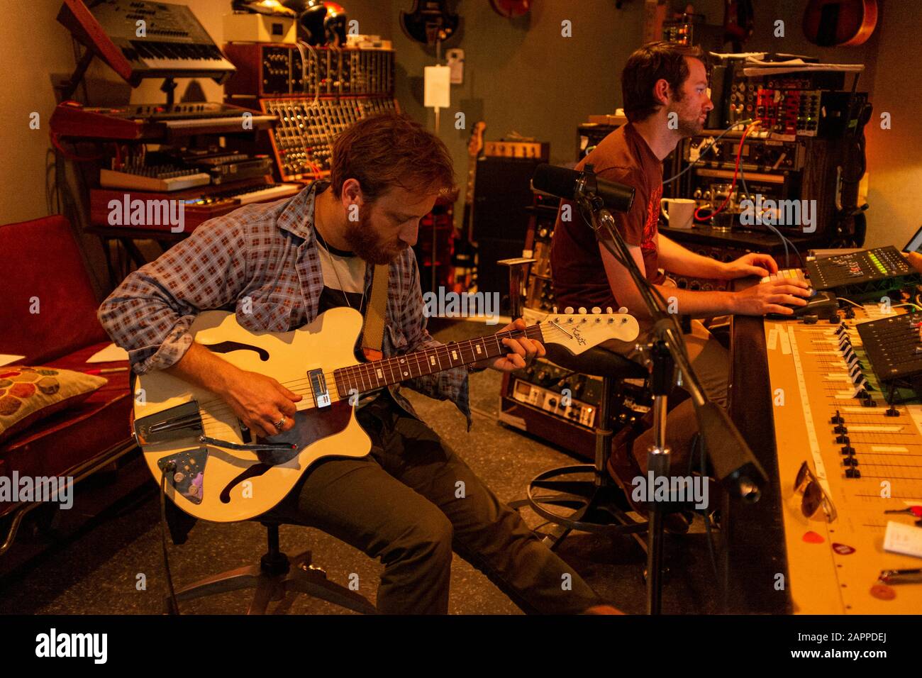 DaN Auerbach in studio. Nashville, Tennessee. Foto Stock