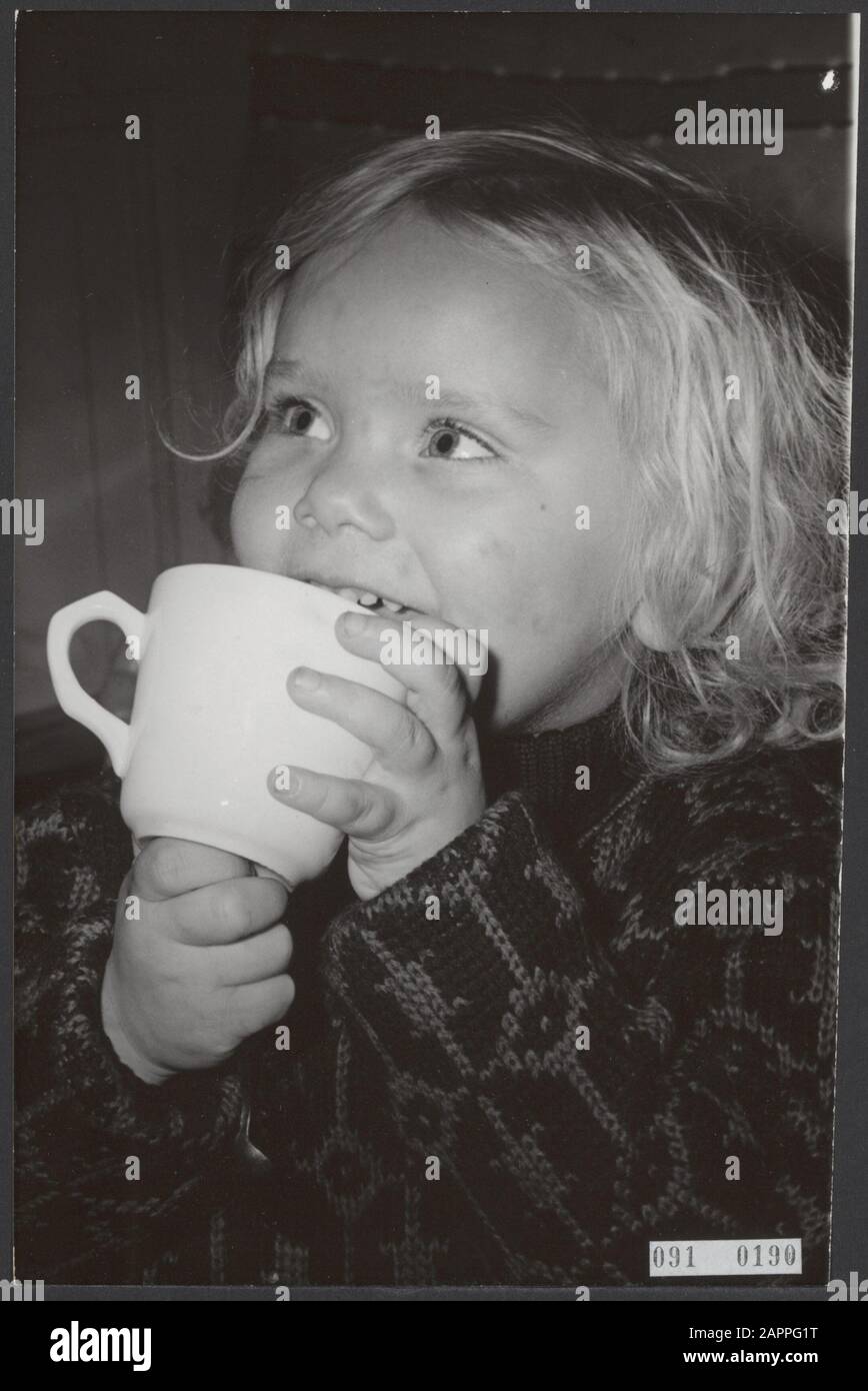 Vittima di morsi di cane Data: 6 dicembre 1964 Località: Noord-Brabant, Tilburg Parole Chiave: Bambini Nome personale: Delft anita of Foto Stock