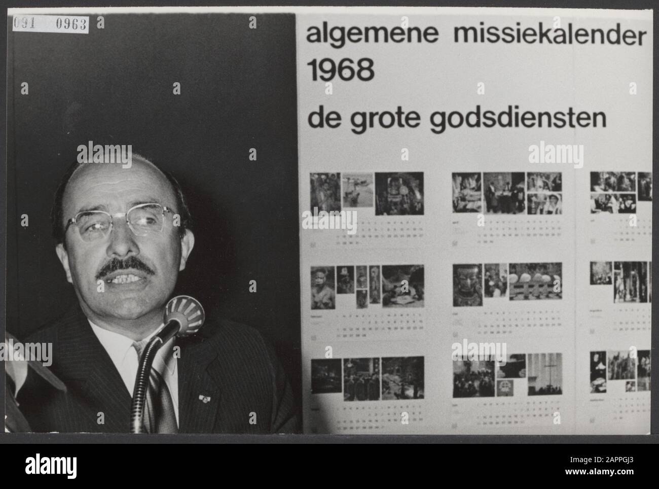 Nuovo Calendario Missionario pubblicato Data: 25 Settembre 1967 Parole Chiave: Stampa, cattolicesimo, ministri, discorsi Nome personale: CAL, J.M.L.Th. Foto Stock