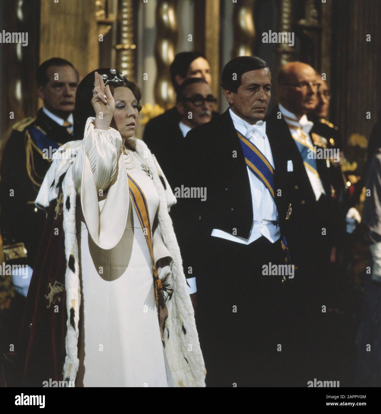 Cambio trono 30 aprile: Durante la giuramento; molto vicino (6x6), duplicato Data: 30 aprile 1980 Parole Chiave: Cambi trono, deposizione giurata Foto Stock